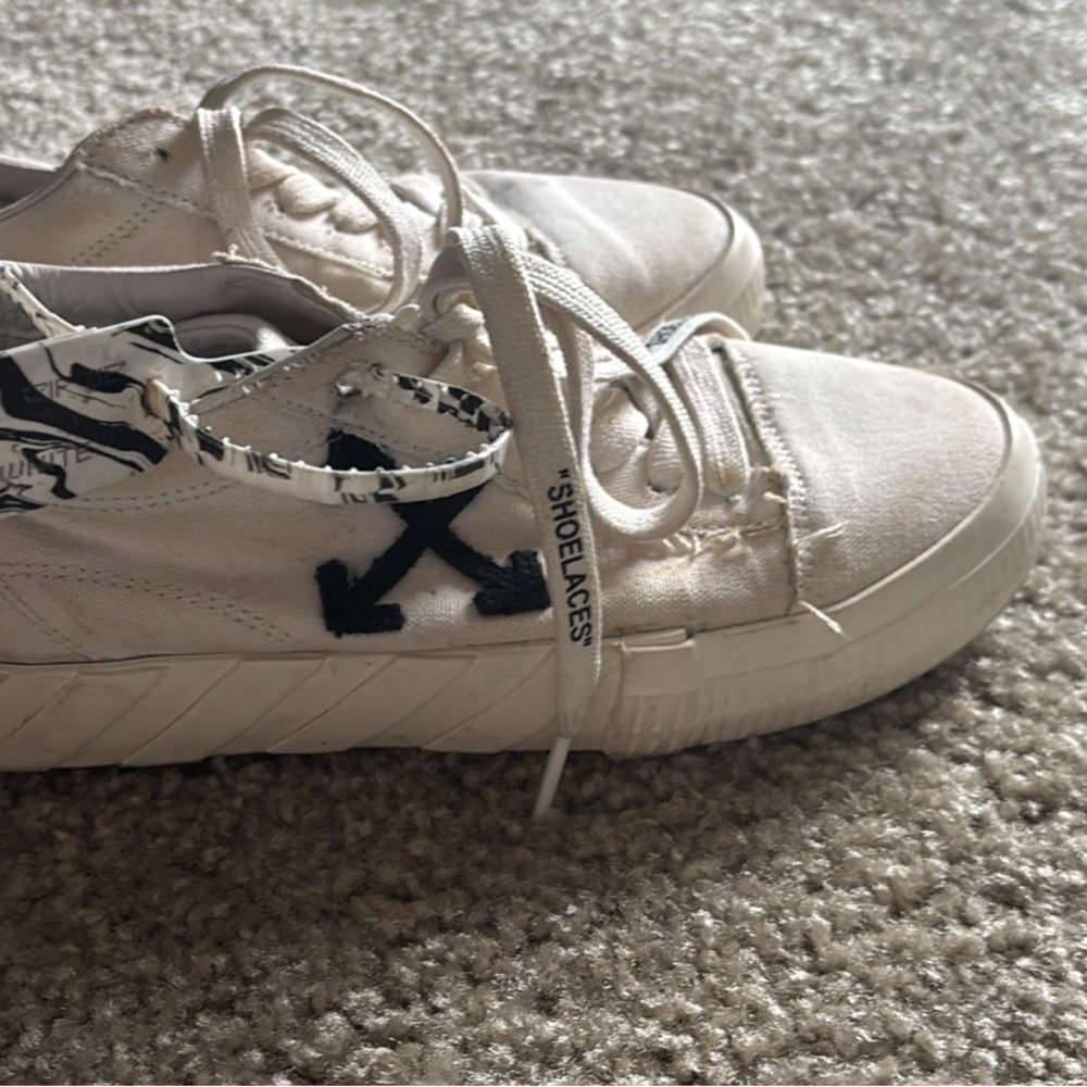 Off- White Sneakers